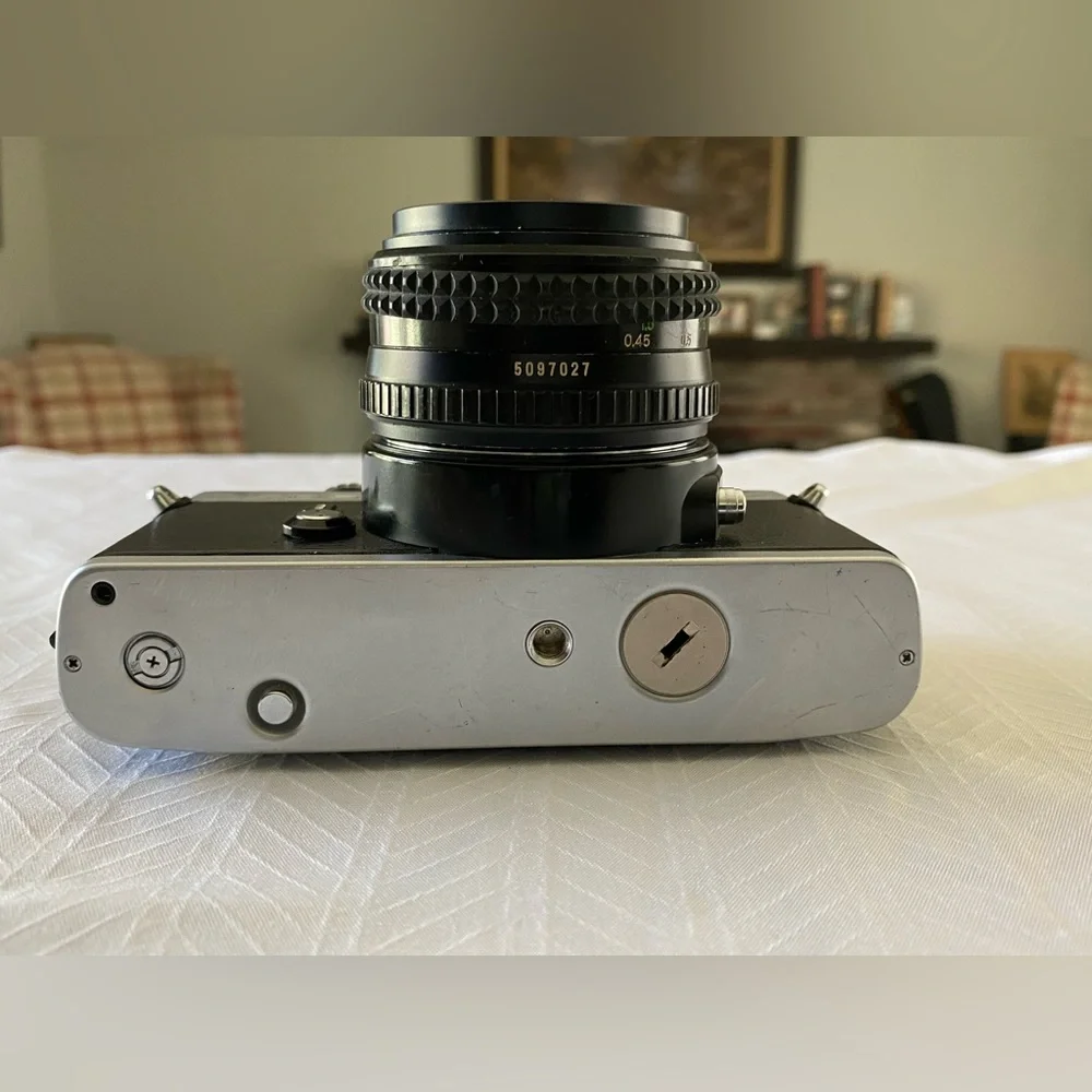 Minolta XD5 35mm Camera with Rokkor X 50mm MD Lens